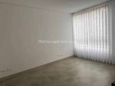 Apartaestudio en venta en El Tesoro, Medellín, 67 m² · foto 4 de 5