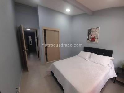 Casa de 5 alcobas en arriendo en Malibu, Medellín, 300 m² · foto 7 de 20