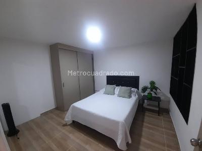Casa de 5 alcobas en arriendo en Malibu, Medellín, 300 m² · foto 8 de 20