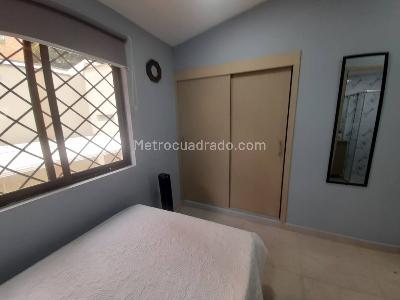 Casa de 5 alcobas en arriendo en Malibu, Medellín, 300 m² · foto 15 de 20