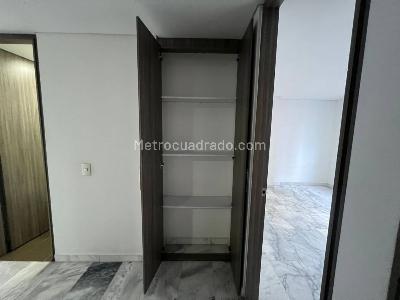 Apartamento de 3 alcobas en arriendo en Conquistadores, Medellín, 120 m² · foto 5 de 15