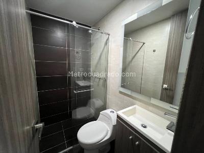 Apartamento de 3 alcobas en arriendo en Conquistadores, Medellín, 120 m² · foto 11 de 15