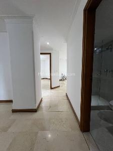 Apartamento de 3 alcobas en venta en Laureles, Medellín, 140 m² · foto 5 de 18