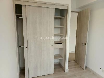Apartamento de 2 alcobas en arriendo en Ciudad Del Rio, Medellín, 64 m² · foto 8 de 13