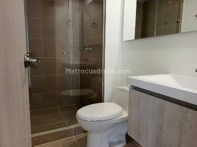 Apartamento de 2 alcobas en arriendo en Ciudad Del Rio, Medellín, 64 m² · foto 9 de 13