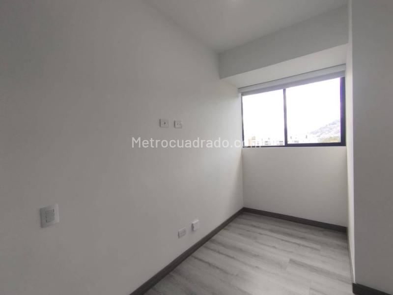 2BR Apartment in Las Palmas (65 m²) - 4