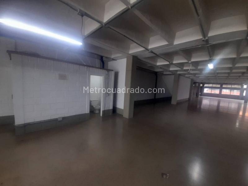 Bodega en Arriendo, Guayabal, Medellín - Más