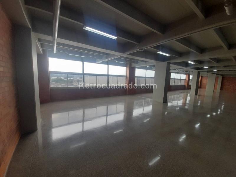 Oficina en Arriendo, Guayabal, Medellín - Más