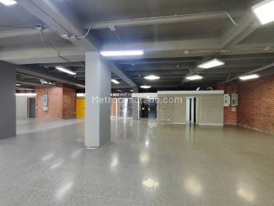 Office for rent in Guayabal, Medellín