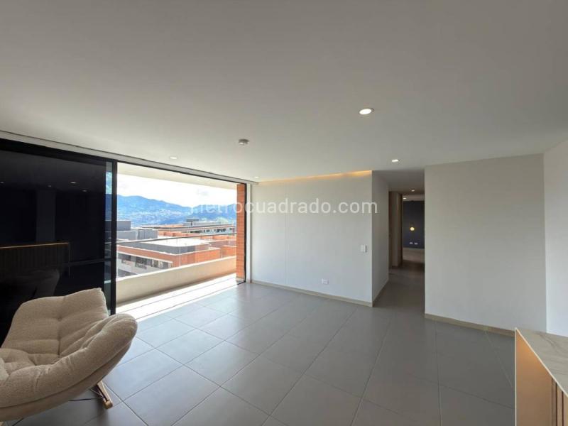 3BR Apartment in Loma Del Escobero (100 m²) - 2