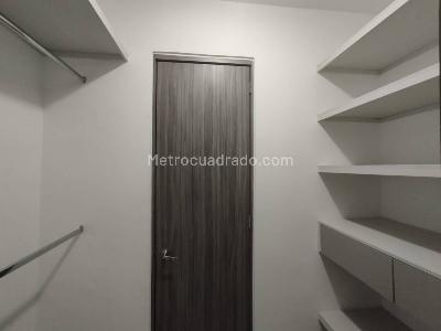 Apartamento de 3 alcobas en venta en Las Palmas, Medellín, 77 m² · foto 14 de 20