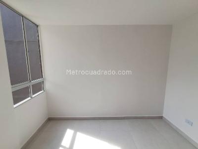 Apartamento de 3 alcobas en venta en San Gabriel, Bello, 48 m² · foto 8 de 16