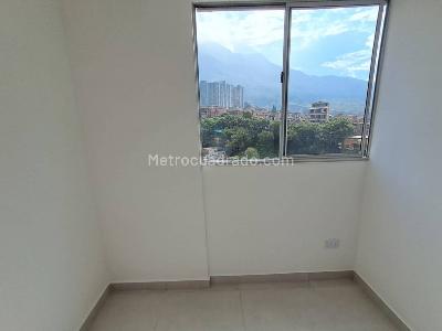 Apartamento de 3 alcobas en venta en San Gabriel, Bello, 48 m² · foto 11 de 16