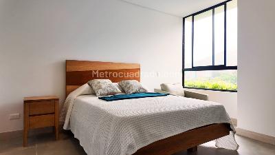 Apartaestudio en arriendo en El Poblado, Medellín, 67 m² · foto 9 de 15