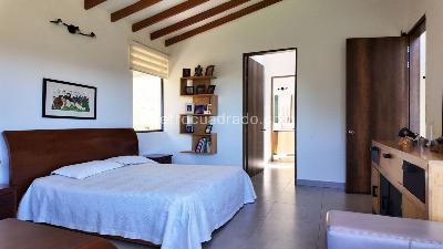 Casa de 3 alcobas en venta en Sajonia, Rionegro, 318 m² · foto 15 de 20