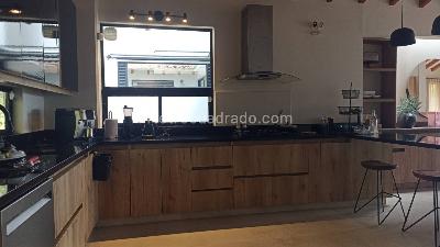 Casa de 3 alcobas en venta en Sajonia, Rionegro, 371 m² · foto 14 de 20