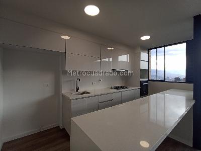 Apartamento en venta en Lalinde, Medellín · foto 9 de 20