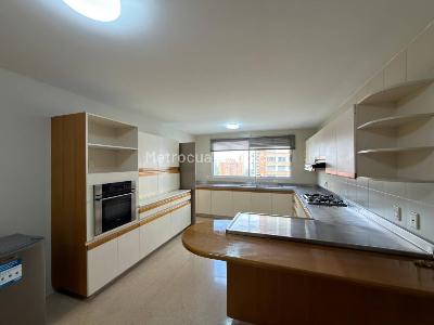 Apartamento de 4 alcobas en venta en Los Balsos, Medellín, 380 m² · foto 11 de 20