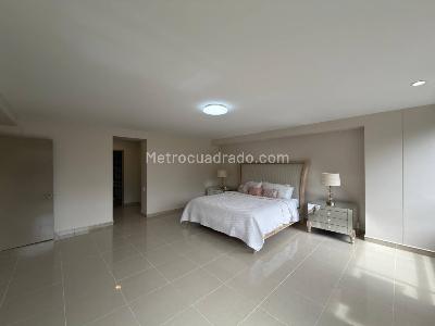 Apartamento de 4 alcobas en venta en Los Balsos, Medellín, 380 m² · foto 14 de 20