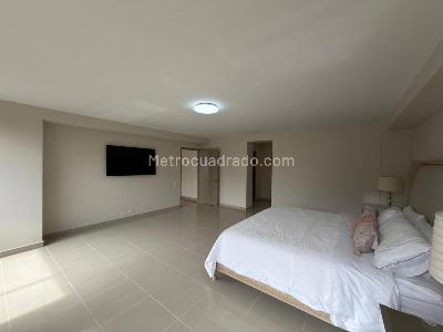 Apartamento de 4 alcobas en venta en Los Balsos, Medellín, 380 m² · foto 16 de 20