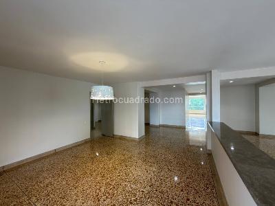 Apartamento de 4 alcobas en venta en Los Balsos, Medellín, 380 m² · foto 8 de 20