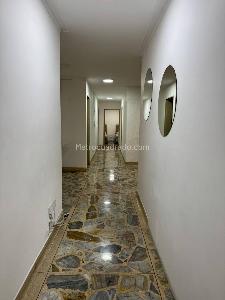 Apartamento de 5 alcobas en arriendo en Estadio, Medellín, 195 m² · foto 11 de 20