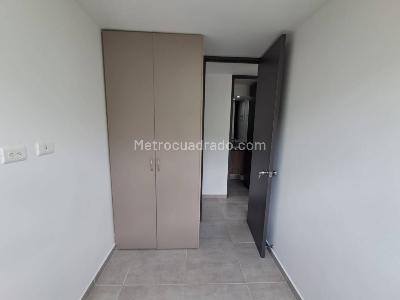 Apartamento de 3 alcobas en venta en Santa Ana, Bello, 63 m² · foto 13 de 20