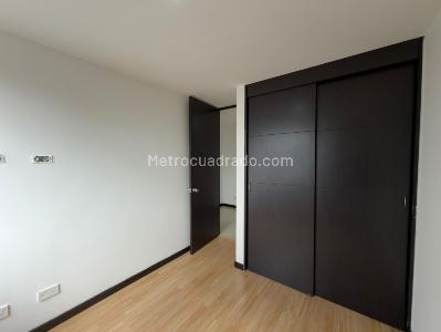 Apartamento en arriendo en El Tesoro, Medellín · foto 9 de 14