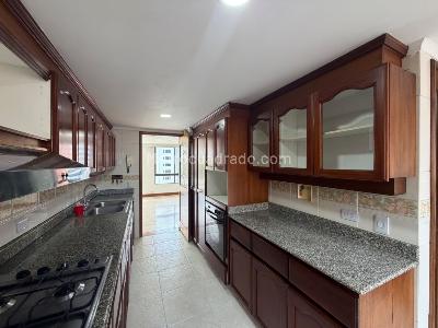 Apartamento en arriendo en Patio Bonito, Medellín · foto 10 de 20