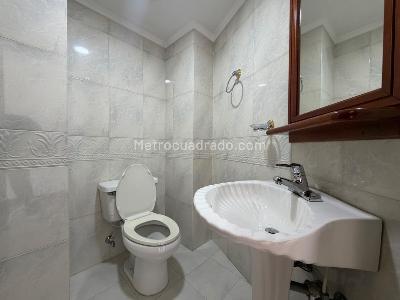 Apartamento en arriendo en Patio Bonito, Medellín · foto 11 de 20