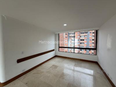 Apartamento en arriendo en Patio Bonito, Medellín · foto 7 de 20