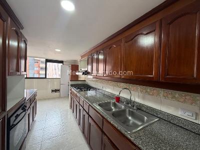 Apartamento en arriendo en Patio Bonito, Medellín · foto 9 de 20