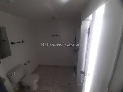 Local Comercial en Arriendo, Lopez De Mesa, Medellín