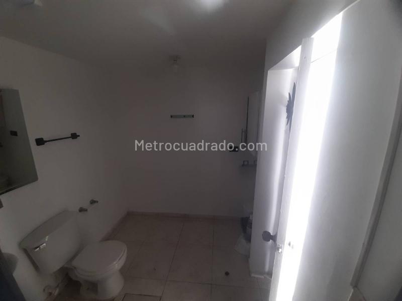 Local Comercial en Arriendo, Lopez De Mesa, Medellín - Vista 3