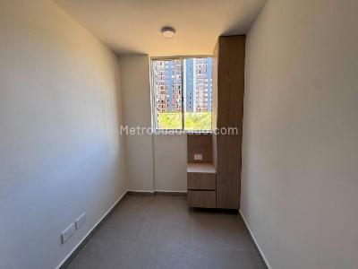 Apartamento de 3 alcobas en venta en El Porvenir, Rionegro, 48 m² · foto 8 de 13