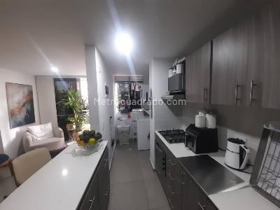 Apartamento en venta en El Porvenir, Itagüí · foto 2 de 20