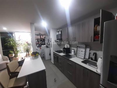 Apartamento en venta en El Porvenir, Itagüí · foto 3 de 20