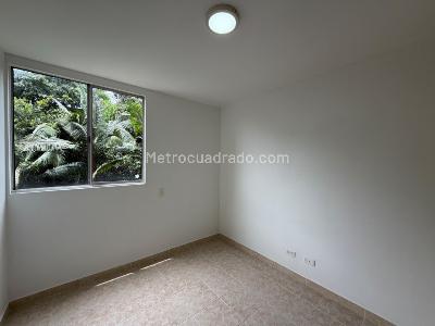 Apartamento de 3 alcobas en arriendo en Mayorca, Envigado, 60 m² · foto 4 de 11