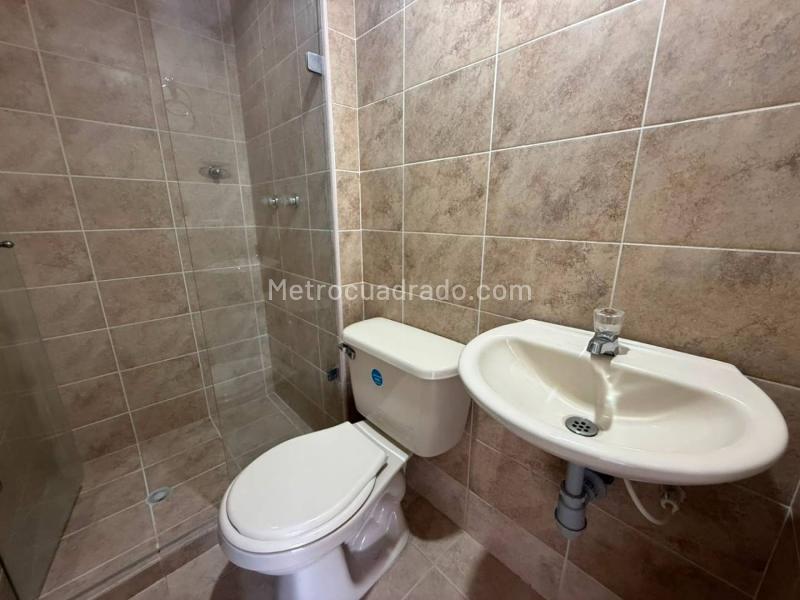 Apartamento en Arriendo, Loma De Los Bernal, Medellín - Widok 2
