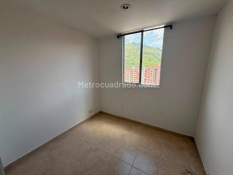 Apartamento en Arriendo, Loma De Los Bernal, Medellín - Widok 3