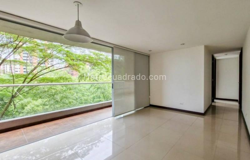 3BR Apartment in Loma Del Esmeraldal (110 m²)