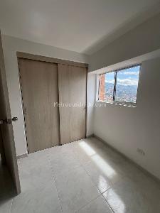 Apartamento de 2 alcobas en arriendo en Cristobal, Medellín, 35 m² · foto 3 de 13