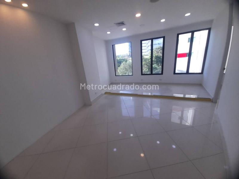 Local Comercial en Arriendo, Milla De Oro, Medellín - Vista 3