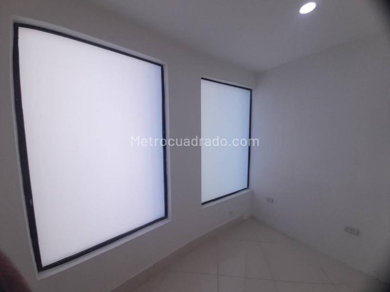 Local Comercial en Arriendo, Milla De Oro, Medellín - Vista 4