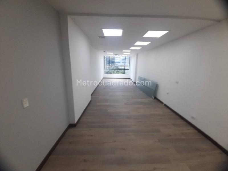 Local Comercial en Arriendo, Milla De Oro, Medellín - Ansicht 2