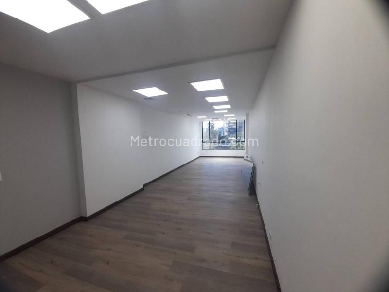 Local Comercial en Arriendo, Milla De Oro, Medellín - Ansicht 3