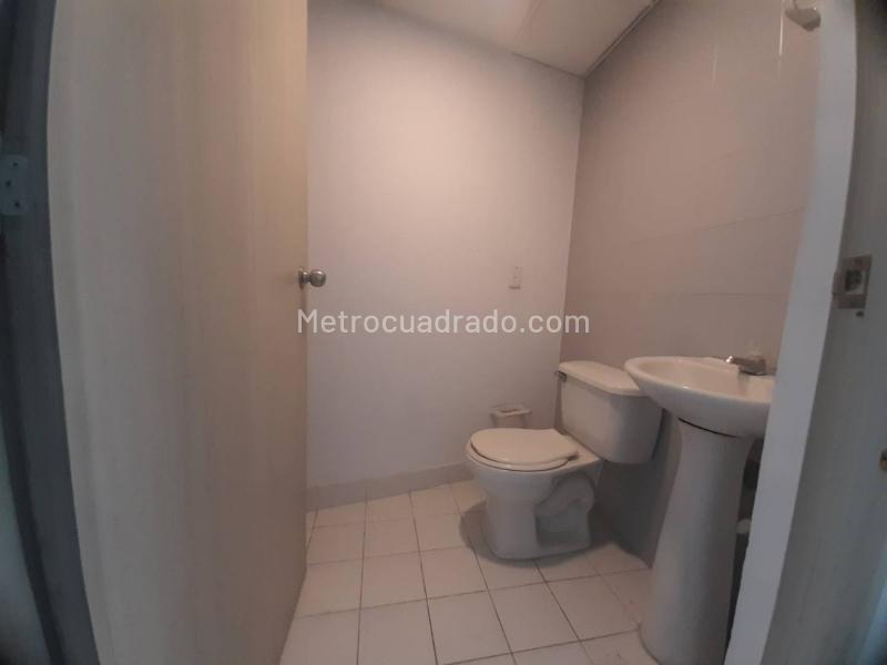 Local Comercial en Arriendo, Milla De Oro, Medellín - Vista 5