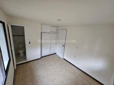 Apartamento en arriendo en Belen Los Molinos, Medellín · foto 8 de 20
