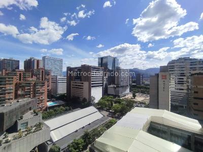 Apartamento en arriendo en Ciudad Del Rio, Medellín · foto 8 de 13