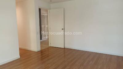 Apartamento en venta en Alejandria, Medellín · foto 6 de 17